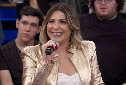 Eu quero entender quando foi que jornalismo brasileiro se tornou o lugar de stand up comedy | Jornal da Orla