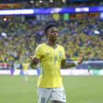 Vini Jr. assume artilharia da era Ancelotti e repete feitos de Rivaldo, Jairzinho, Romário e Ronaldo em Copas