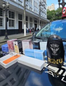 Mulher é flagrada com produtos contrabandeados na Rodoviária de Santos
