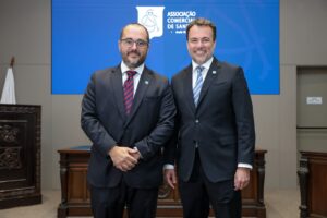Elber Alves Justo assume presidência da ACS