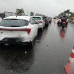 Engavetamento envolve sete carros na Via Expressa Sul
