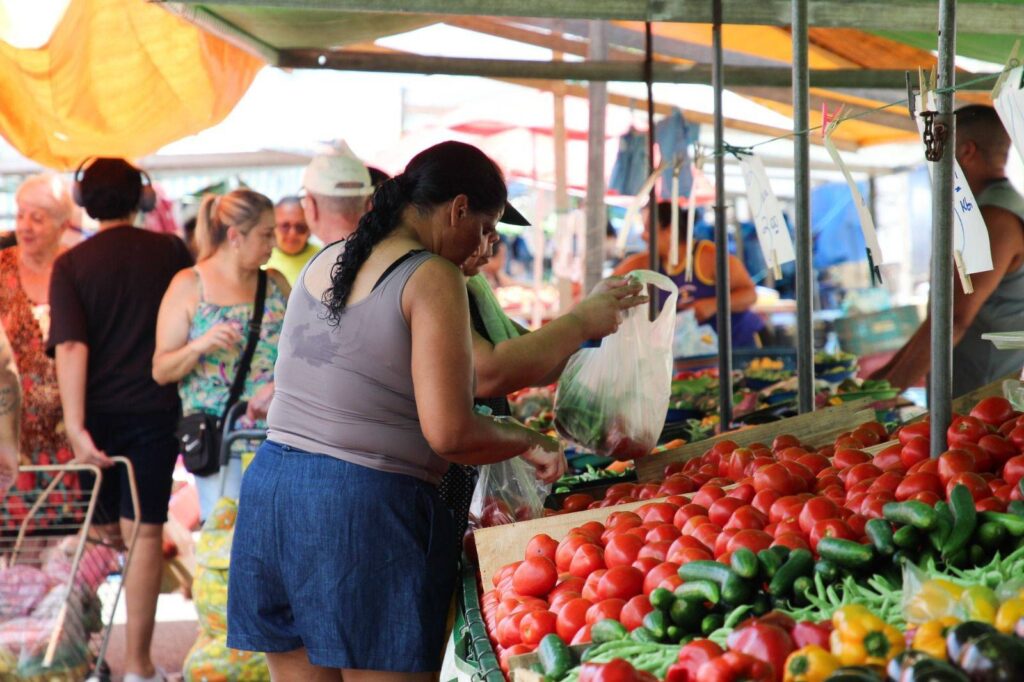 São Vicente discute futuro das feiras livres