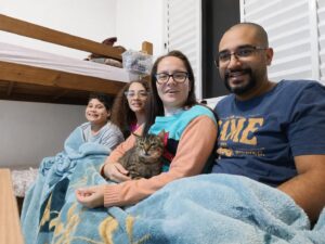 Gato mais velho da Ubasa de SV ganha novo lar