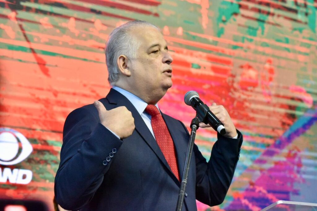 Muita conversa e nenhuma definição na chapa progressista em SP