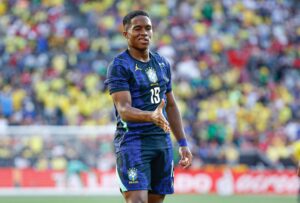 Herói da vitória, Endrick destaca orgulho de vestir a camisa da Seleção