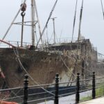 Após 94 dias, navio Professor Besnard volta a flutuar no Porto de Santos