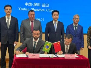 Santos formaliza cooperação com cidade portuária chinesa