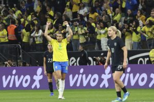 Brasil vence os Estados Unidos de virada em amistoso feminino