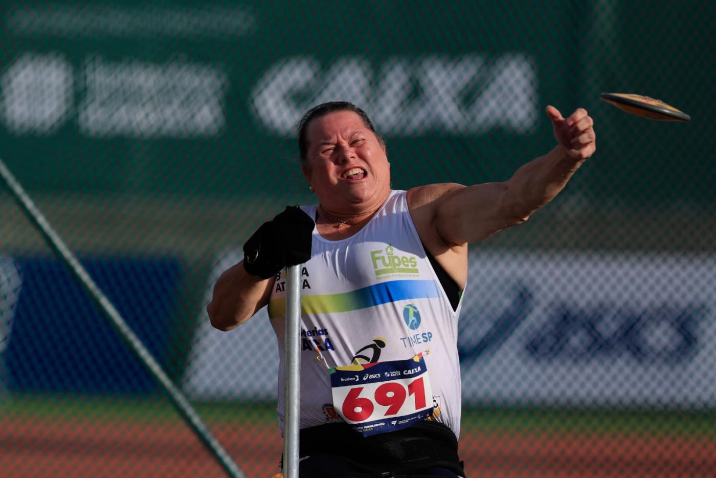 Beth Gomes conquista dois ouros e uma prata no Circuito Paralímpico