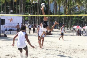 Santos promove primeira edição dos Jogos de Esportes de Praia no Novo Quebra-Mar
