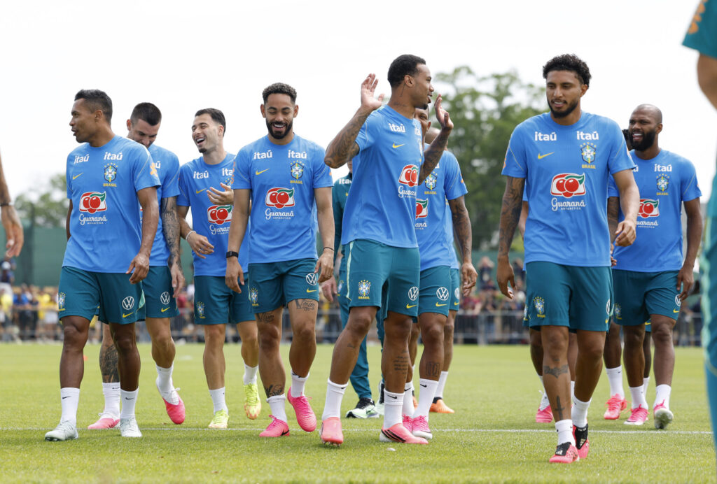 Brasil inicia luta pelo hexa diante de Marrocos neste sábado