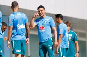 Casemiro diz que Brasil entra na Copa sem favoritismo: ‘Existem seleções na nossa frente’