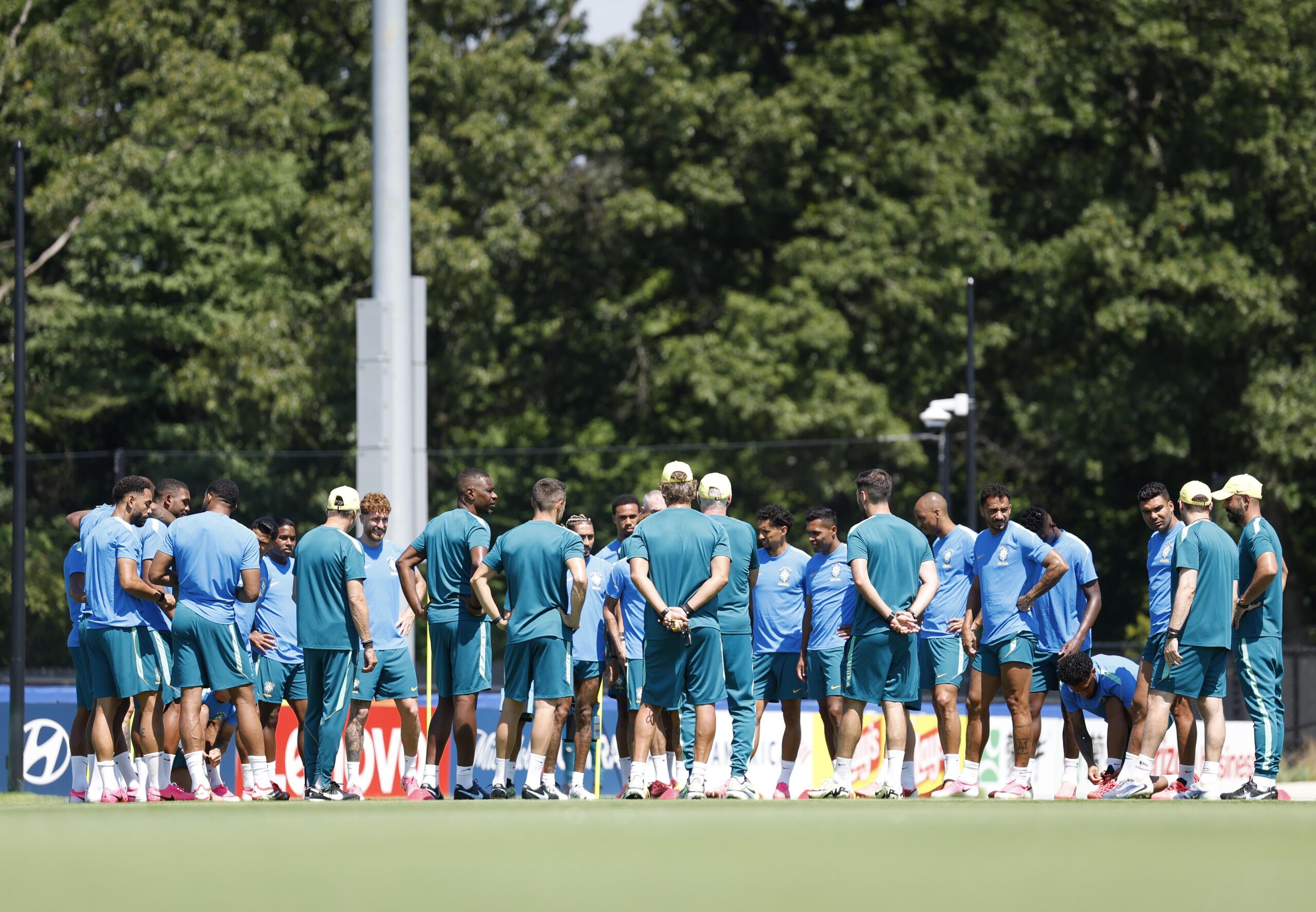 Brasil prepara mudança para duelo decisivo contra a Noruega