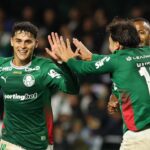 Palmeiras vence o Coxa sem dificuldade e amplia melhor campanha na história dos pontos corridos