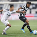 Em partida bagunçada, Santos perde para o Botafogo