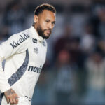 Neymar responde polêmicas sobre cobranças no vestiário: “Não vou permitir mentiras”