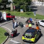 Motociclista fica ferido após colisão com carro em Santos