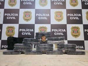 Homem é preso com carga de cocaína em Santos