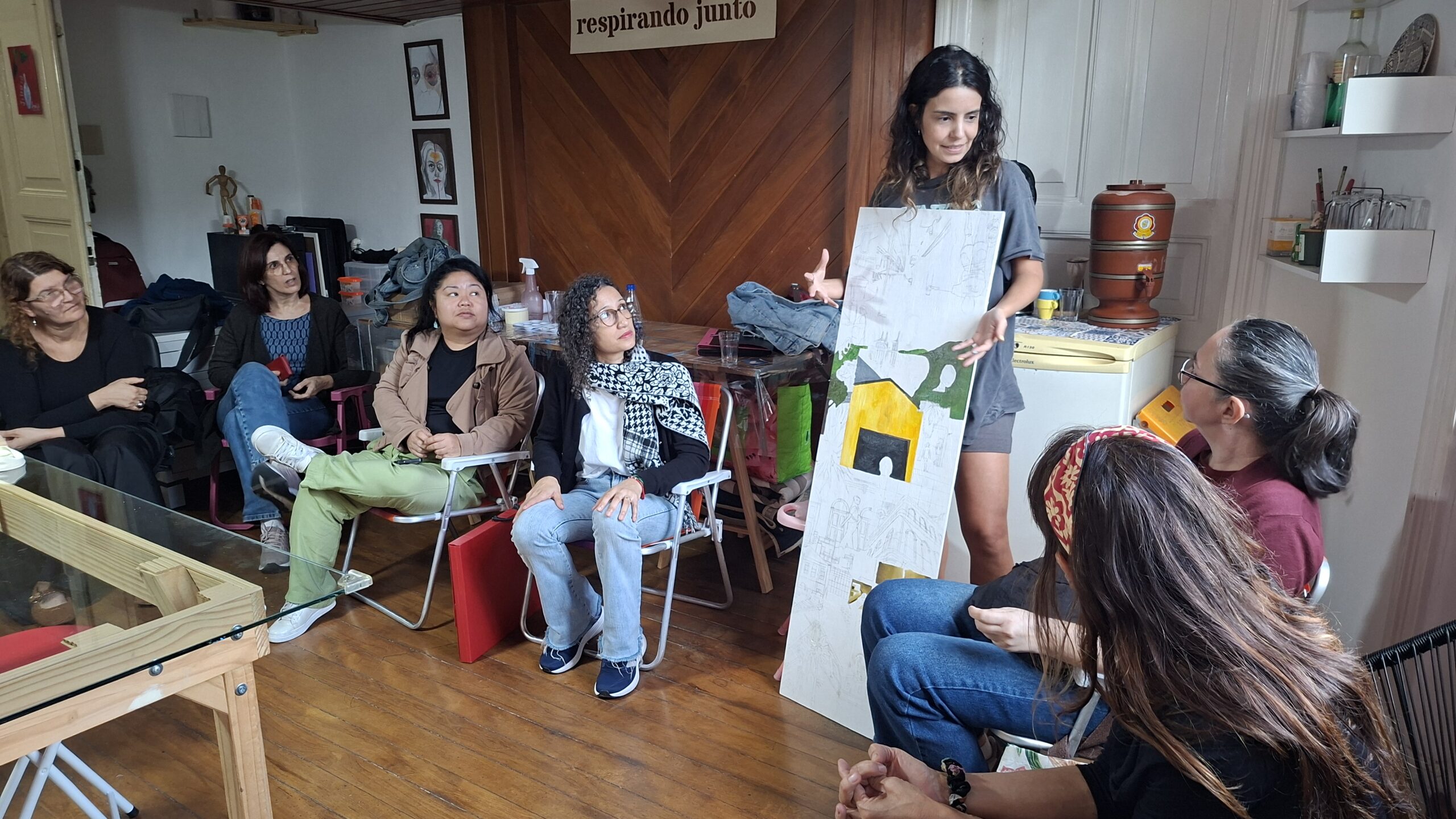Exposição lança o olhar feminino sobre o Centro Histórico de Santos