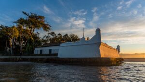 Forte São João, em Bertioga, umas das primeiras fortificações.