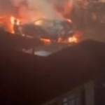 Incêndio atinge veículo no Campo Grande