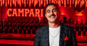 Grupo Hideout recebe Campari Academy com masterclass gratuita e noite especial