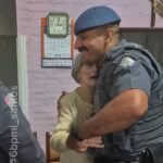 PMs reencontram idosa salva ao engasgar durante alimentação; VÍDEO