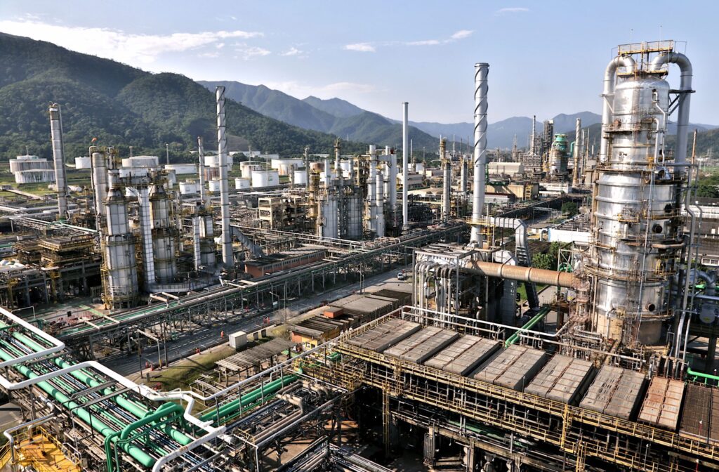 Cubatão terá quase 400 vagas em parada de manutenção da Refinaria