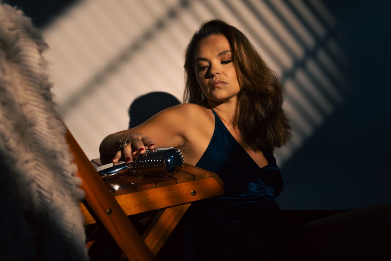 Show “Entre Nós” promove diálogo sobre saúde emocional e relações tóxicas no Sesc Santos
