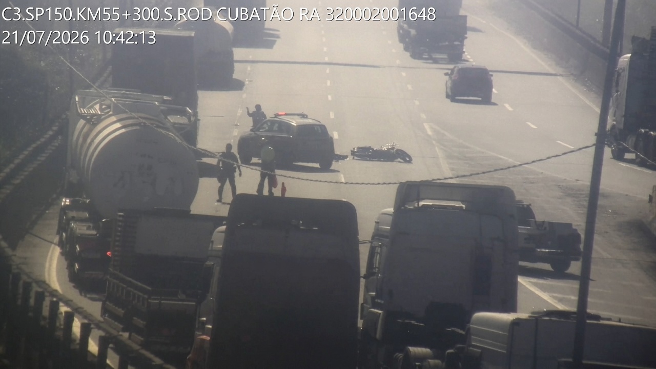 Motociclista morre após cair e ser atropelado na Cônego