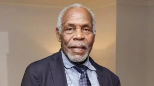Danny Glover, ator de ‘Máquina Mortífera’, revela doença de Alzheimer