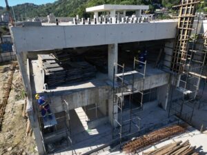 Nova UME Hilda Rabaça supera 50% das obras em Santos