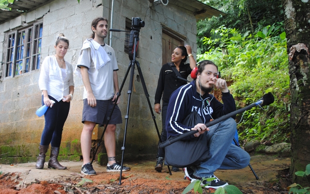 Jovens santistas produzem filme futurista que aborda falta da água | Jornal da Orla