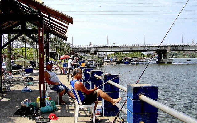 Píer do Guaraú é ponto de encontro para pescadores em Itanhaém | Jornal da Orla