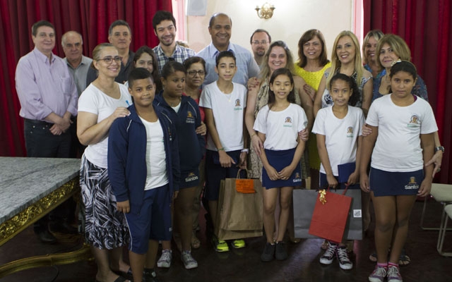 Cerimônia premia os vencedores do concurso cultural | Jornal da Orla