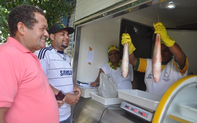 Caminhão do Peixe atende cinco bairros nesta semana | Jornal da Orla