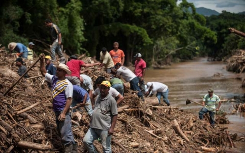 Sobe para 13 número de mortos em Itaóca