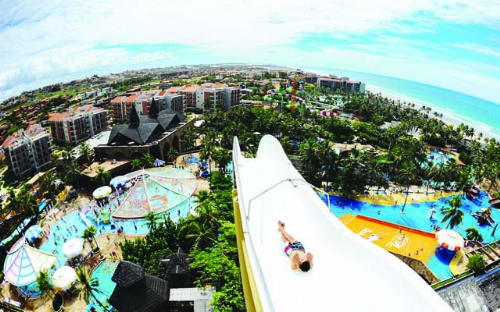 Parques aquáticos, o refresco ideal no calor do verão | Jornal da Orla