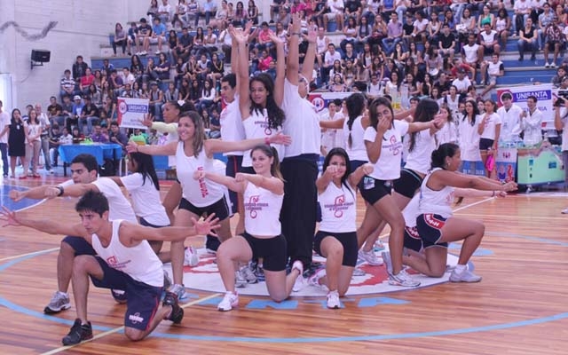 Universidade promove feira de profissões, nesta quarta-feira (30)