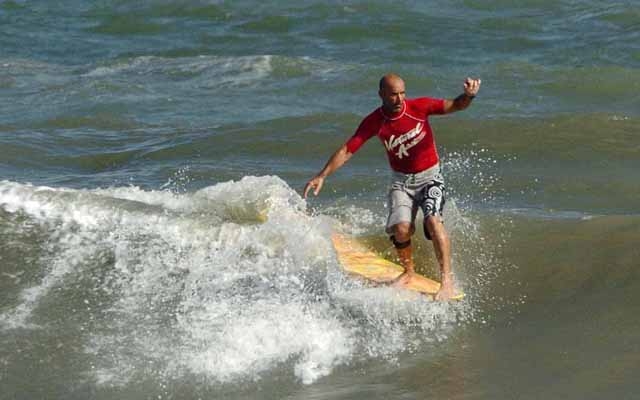 Surfistas santistas realizam manifestação neste domingo | Jornal da Orla