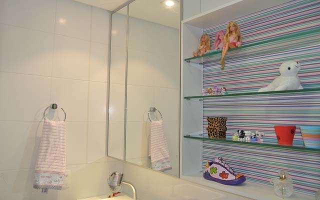 7 truques para ampliar um banheiro pequeno | Jornal da Orla