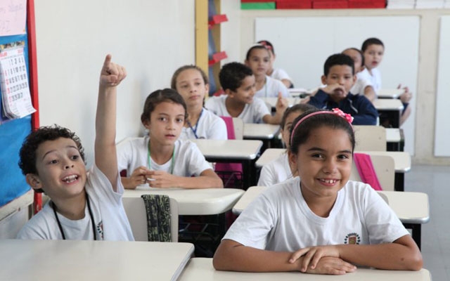 Santos abre matrículas 2015 para ensino fundamental | Jornal da Orla