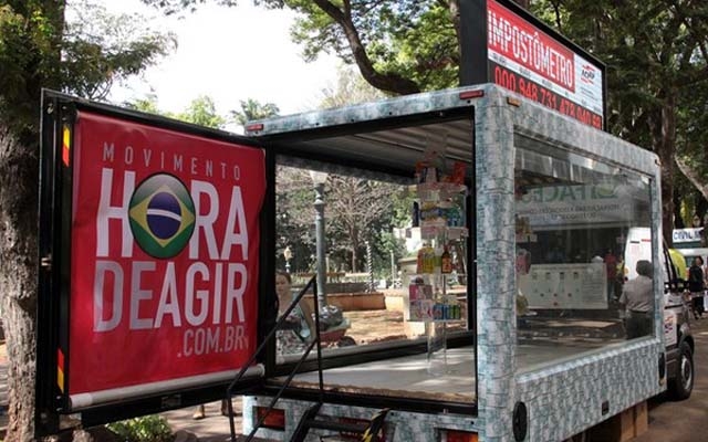 Caminhão do Impostômetro passa por Santos nesta terça-feira (19) | Jornal da Orla