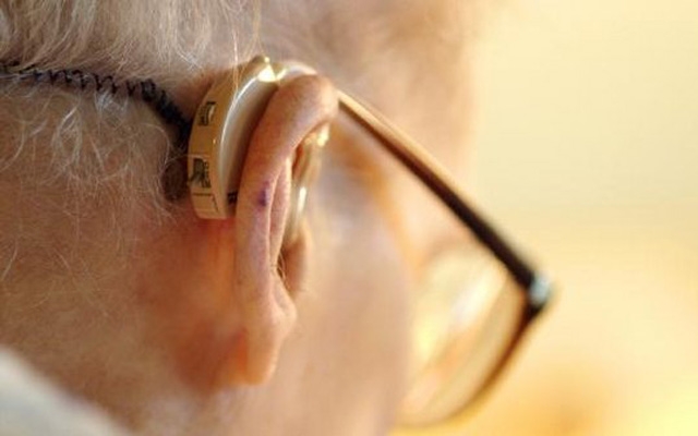 Perda auditiva em idosos | Jornal da Orla