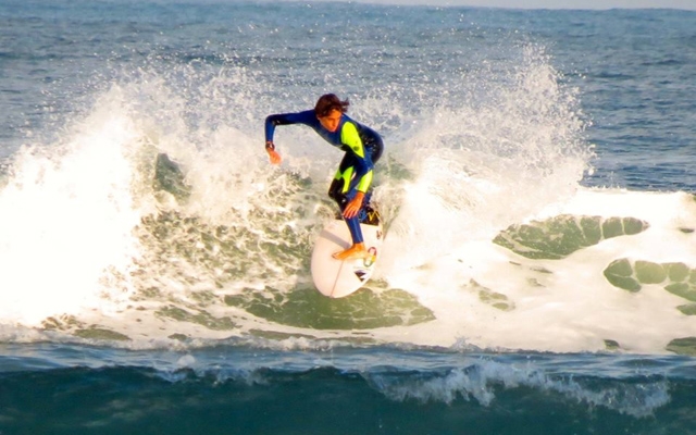 Revelação santista quer fazer bonito na final do Hang Loose Surf Attack