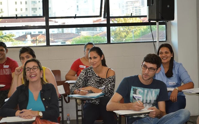 Treinamento orienta vestibulandos e concurseiros sobre aprendizagem acelerada