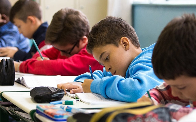 SP divulga local onde alunos das escolas reorganizadas vão estudar em 2016