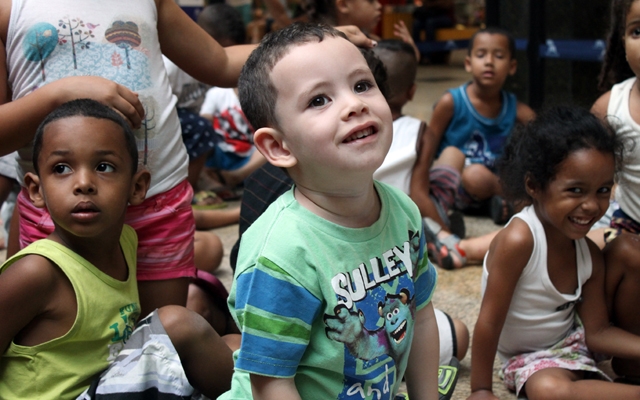 Praiamar Shopping arrecada donativos para crianças carentes