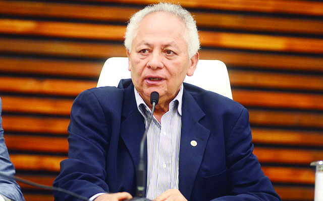 Homenagem da discórdia