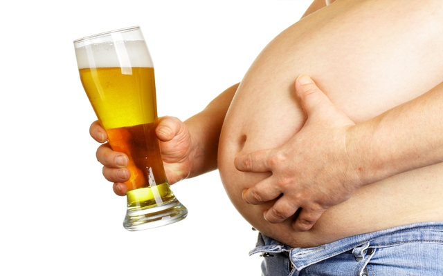 Tanquinho? Os riscos da barriga de cerveja